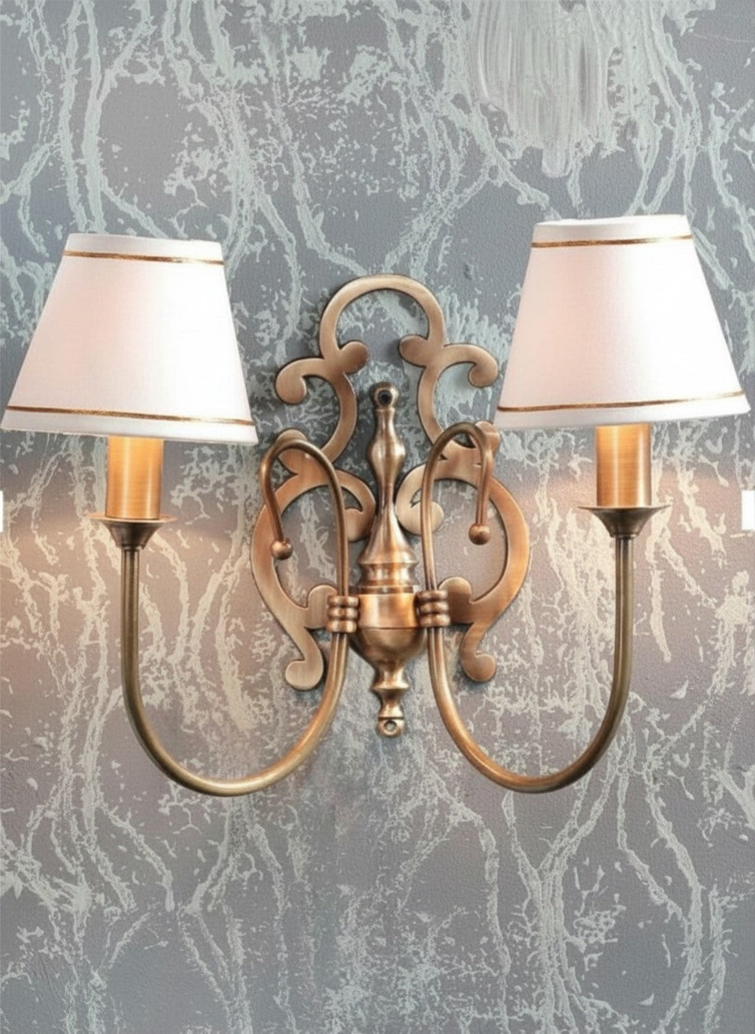 THE LIGHT STORE-Gold-Toned Wallchiere